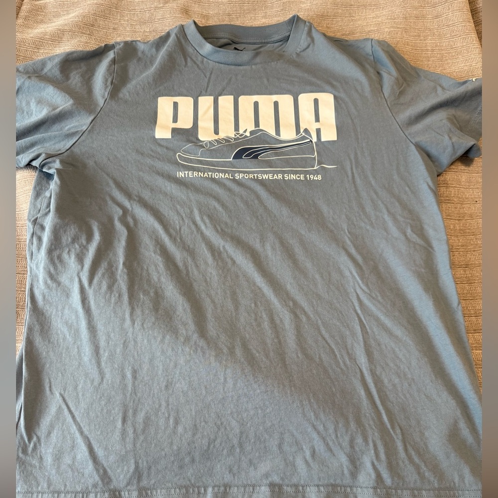 PUMA Men's Gray Graphic Tee